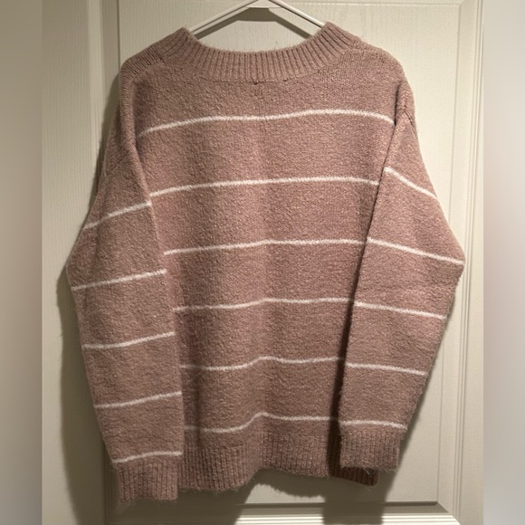 Lulus - Sweater - Picture 2 of 4